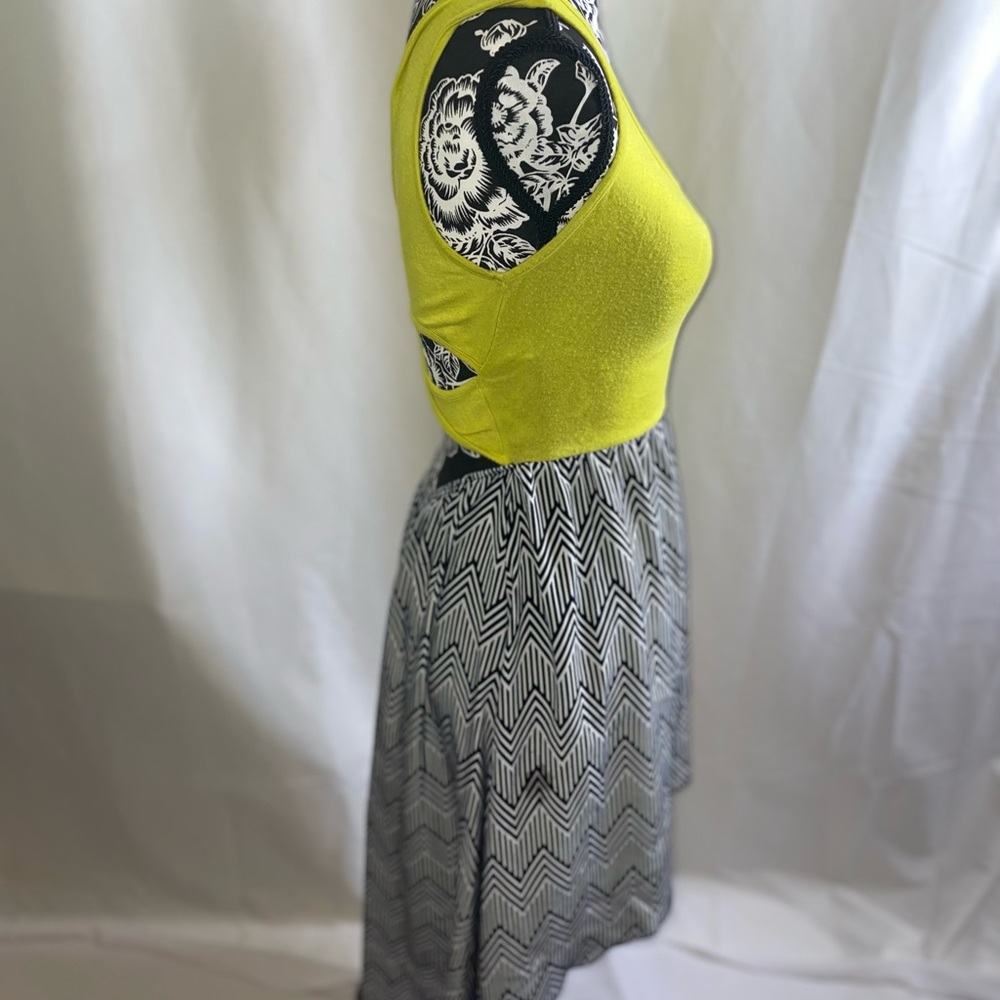 Lime green, black & white Cutout back maxi dress